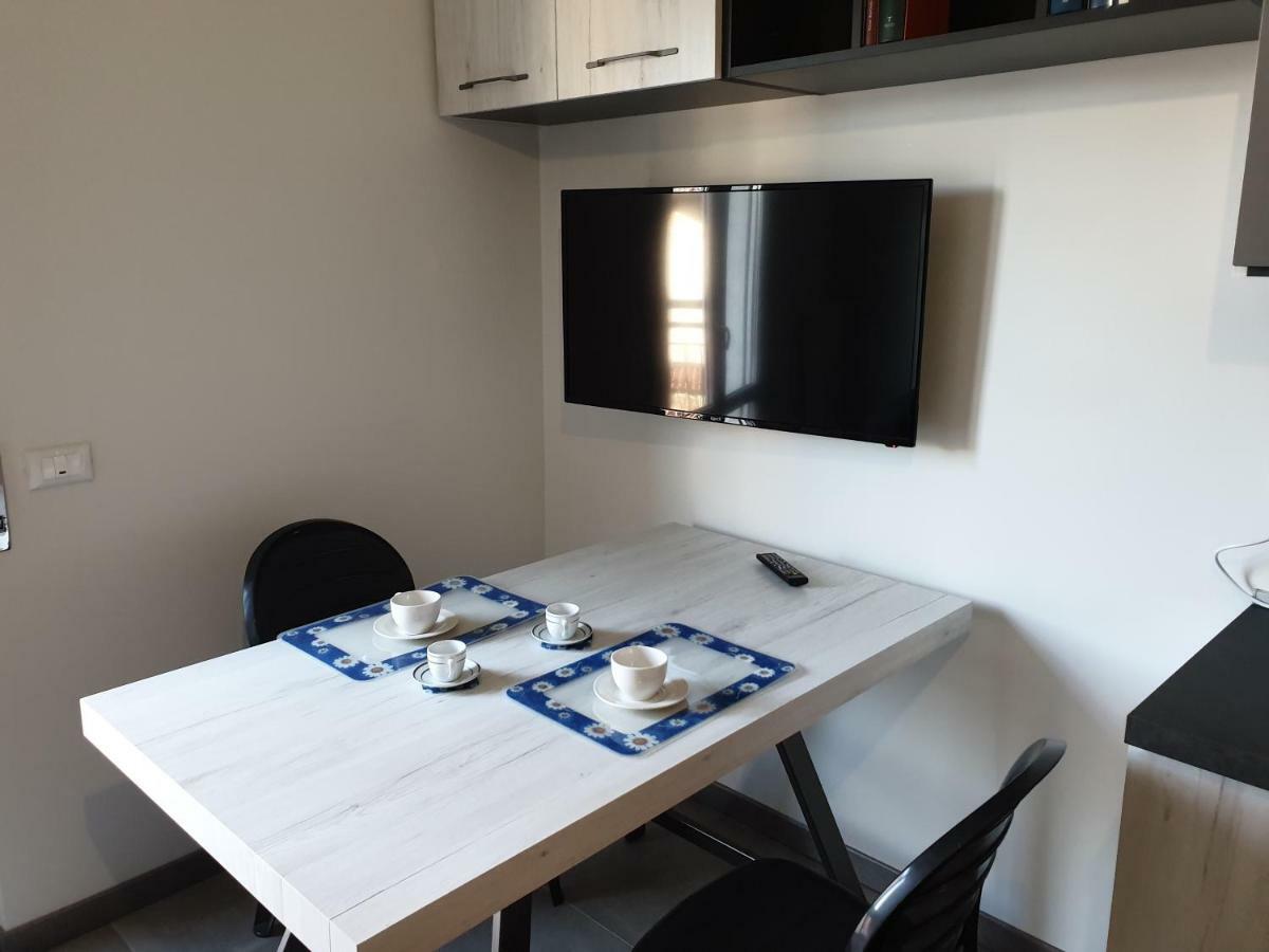 Sun Lake Apartments ديسينسانو ديل غاردا المظهر الخارجي الصورة