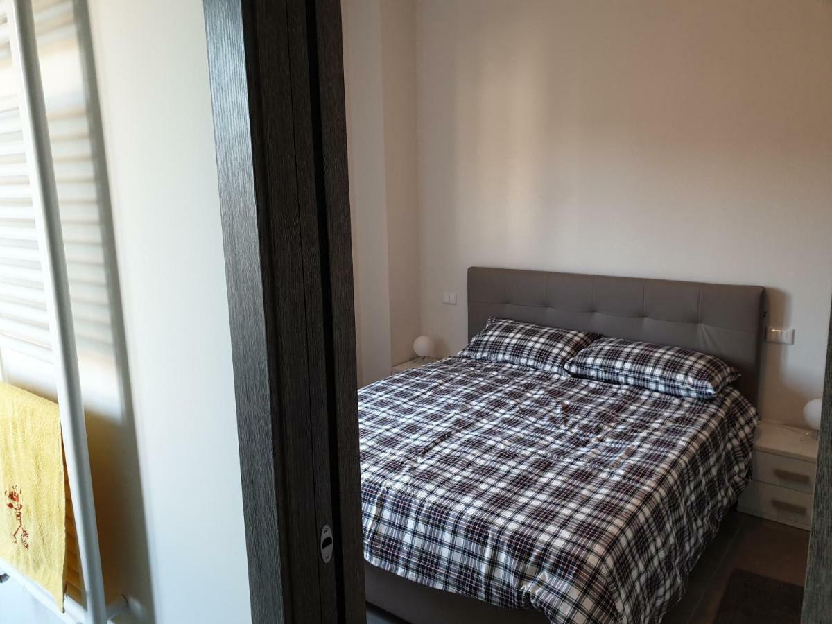 Sun Lake Apartments ديسينسانو ديل غاردا المظهر الخارجي الصورة