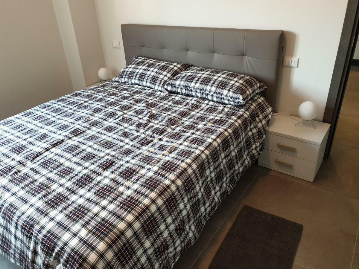 Sun Lake Apartments ديسينسانو ديل غاردا المظهر الخارجي الصورة